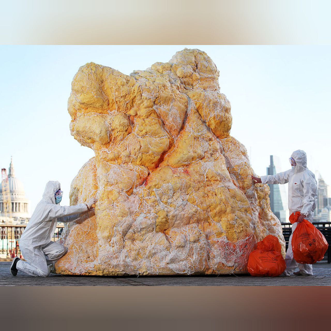 Самый большой ком. Фатберг. Фатберг в Лондоне. Жирберг самый большой.