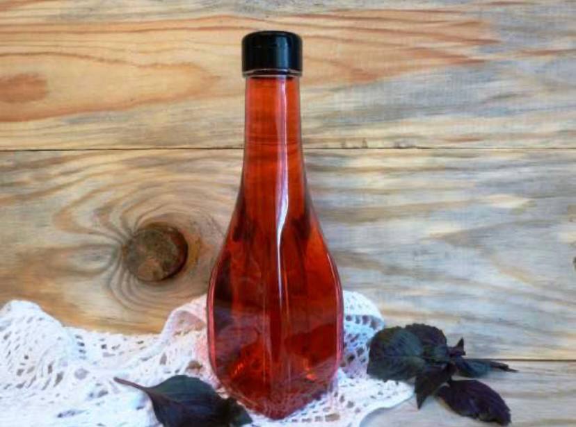 Уксус на базилике. Бальзамический уксус в консервации можно ли. Уксус экзотический. Уксус на базилике. Уксус настоянный на базилике.